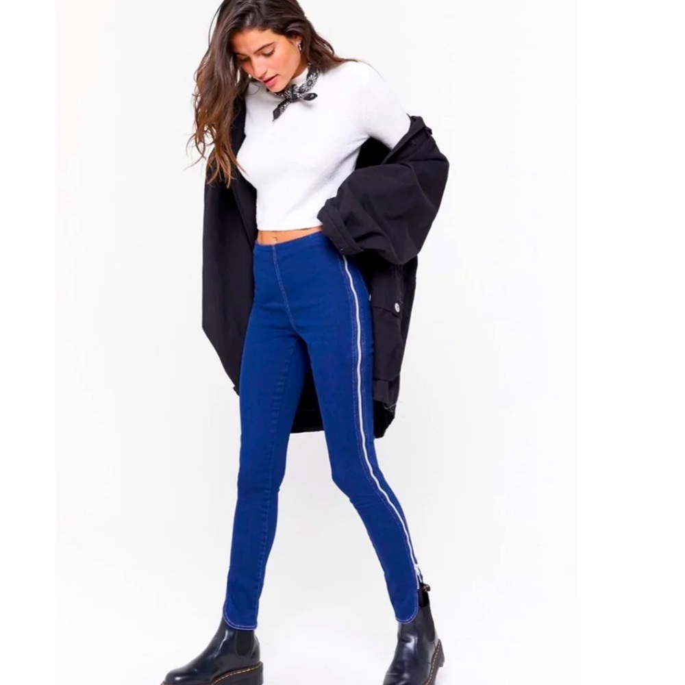 BDG Size 24 Jeans With Side Zippers